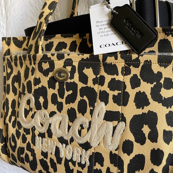 Coach Cargo Tote Bag with Leopard Print w/
Crossbody Strap & Dust Bag - NWT *** - Picture 3 of 5